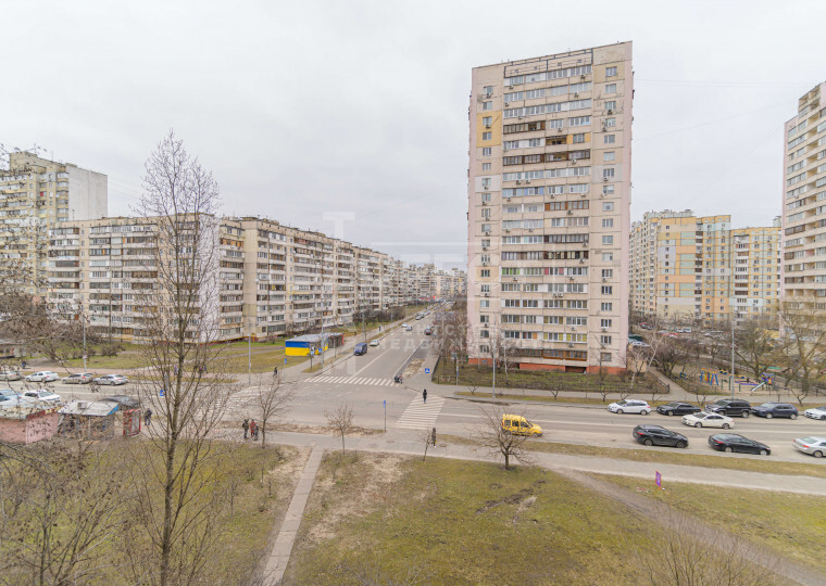 Продаж 1-кімнатної квартири 37 м², Лариси Руденко вул., 8