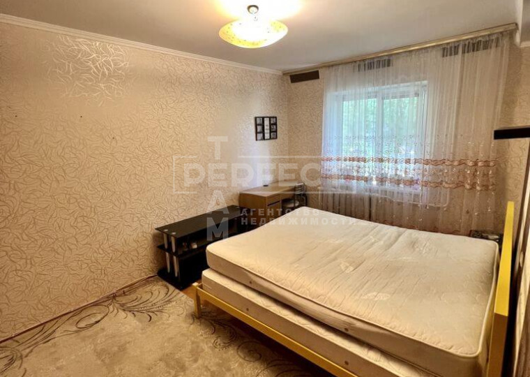 Продажа 3-комнатной квартиры 70 м², Светлицкого ул., 28В