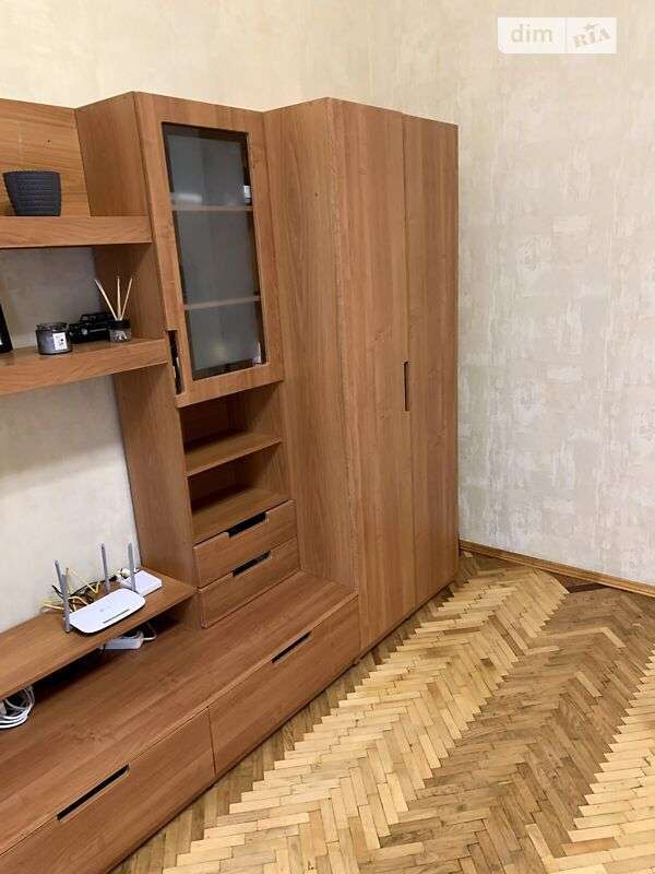Аренда 1-комнатной квартиры 40 м², Дмитриевская ул., 33