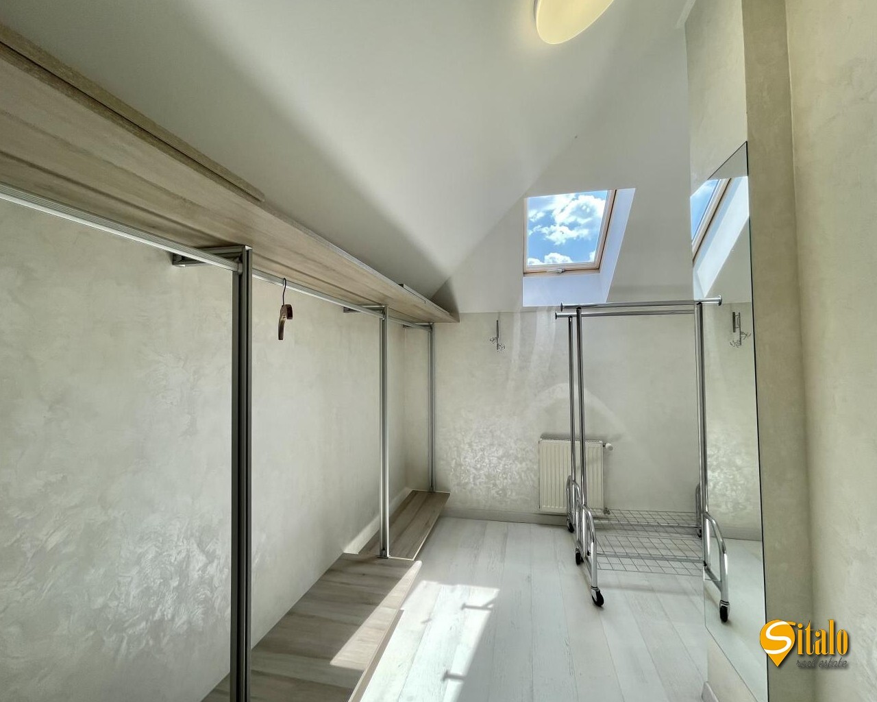 Оренда будинку 420 м², 107-а Садова вул.