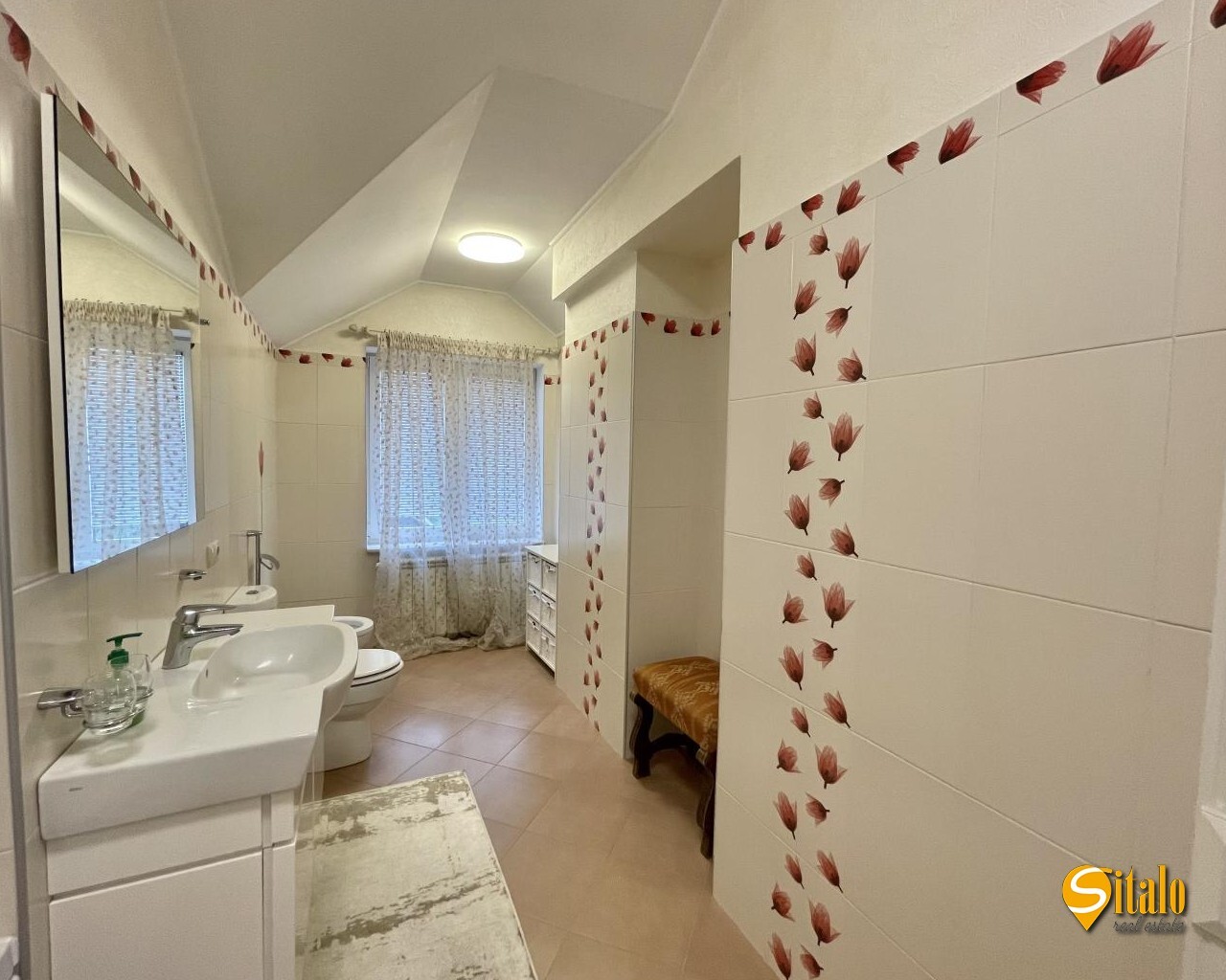 Оренда будинку 420 м², 107-а Садова вул.