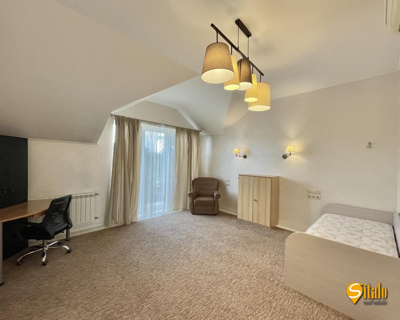 Оренда будинку 420 м², 107-а Садова вул.