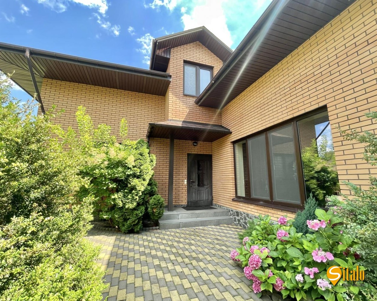 Оренда будинку 420 м², 107-а Садова вул.