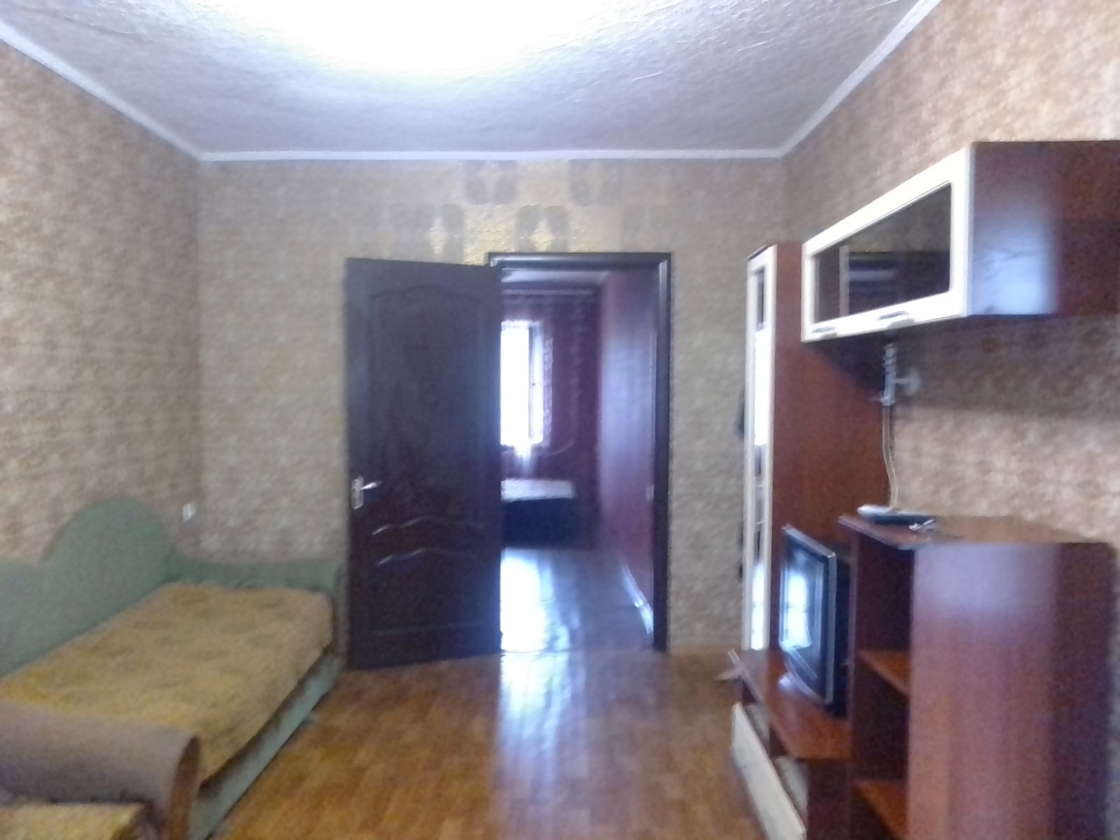 Оренда 2-кімнатної квартири 4628 м², Соборності вул., 33