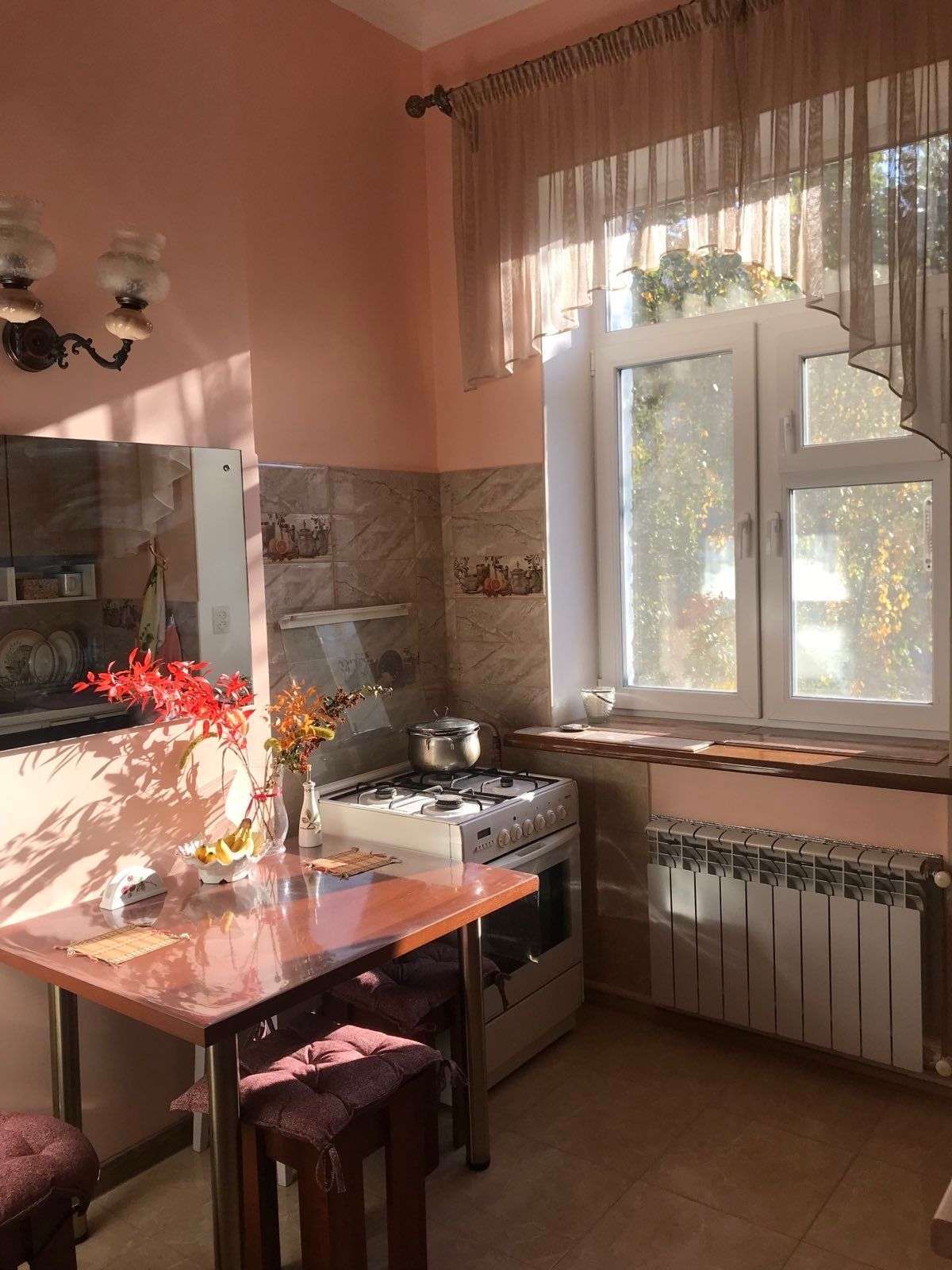 Продаж 2-кімнатної квартири 58 м², Тарасівська вул.