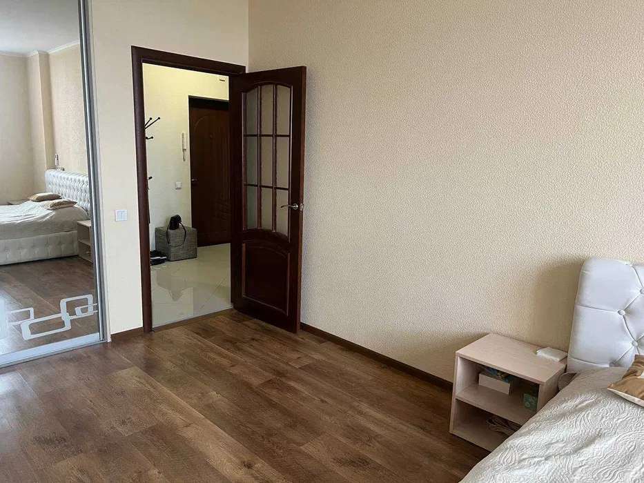 Продажа 2-комнатной квартиры 68 м², Семьи Кульженков ул., 33