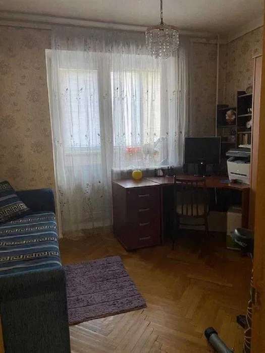 Продаж 3-кімнатної квартири 67 м², Ірпінська вул., 64