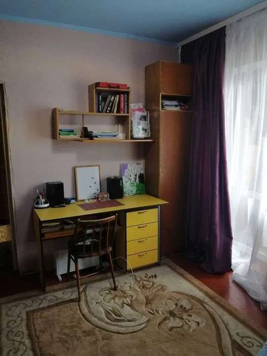 Продажа 3-комнатной квартиры 72 м², Сержа Лифаря ул.