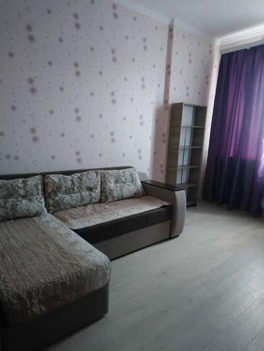 Оренда 2-кімнатної квартири 74 м², Юрія Поправки вул.