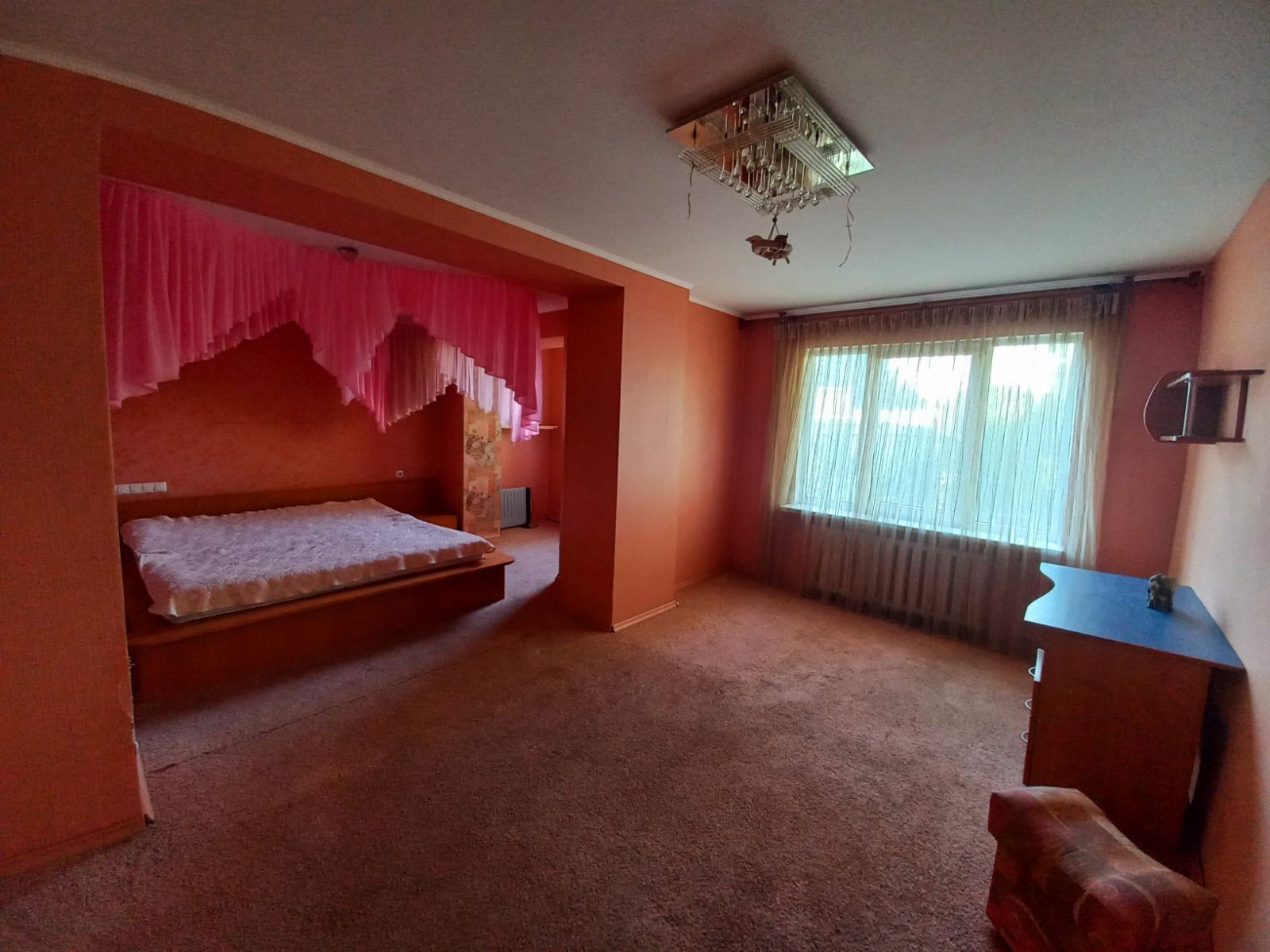 Продажа 3-комнатной квартиры 72 м², Крымская ул., 66
