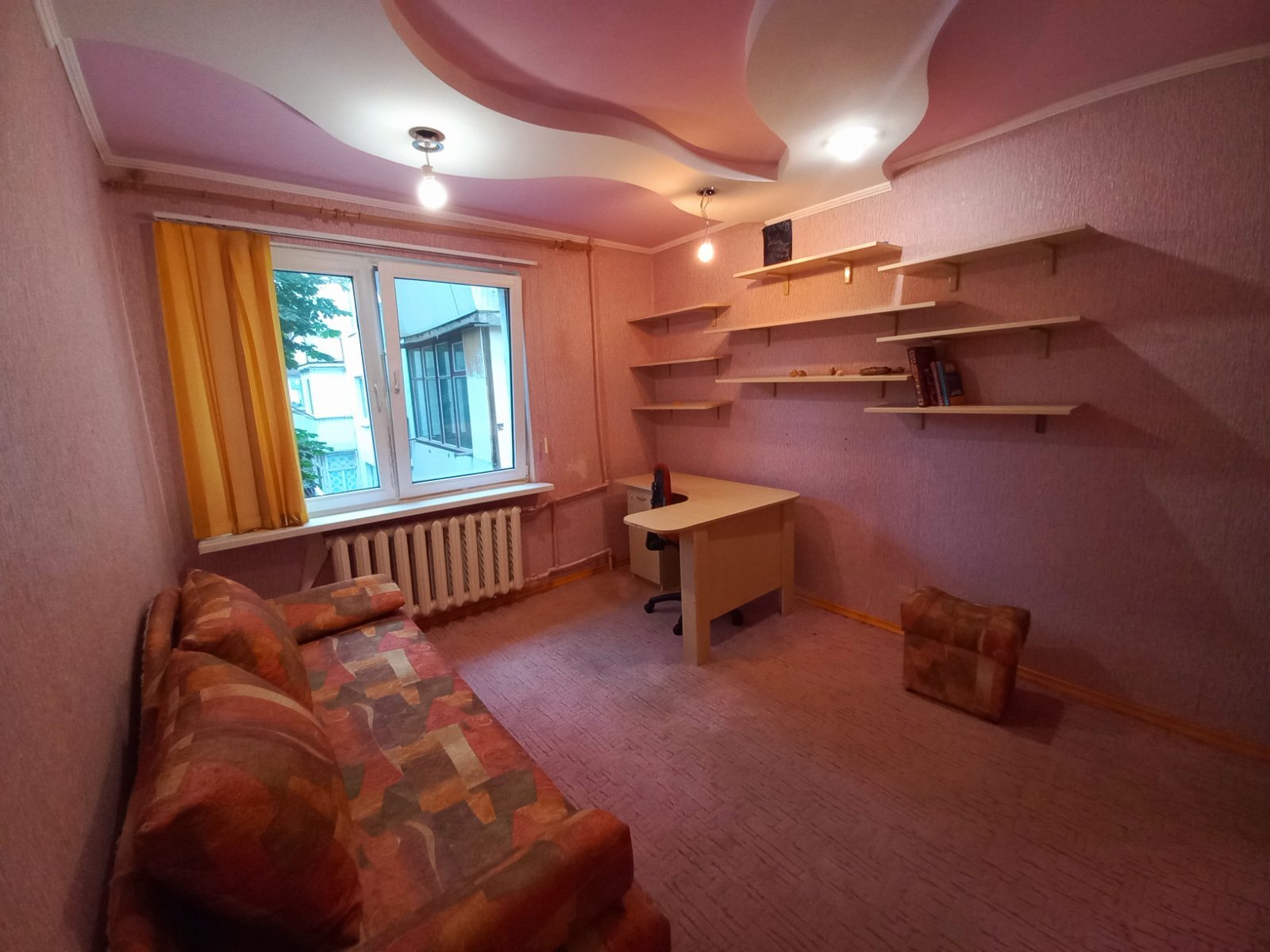 Продаж 3-кімнатної квартири 72 м², Крымская вул., 66