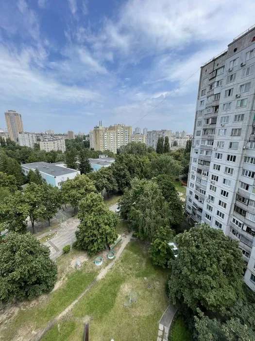 Продаж 3-кімнатної квартири 70 м², Генерала Тупікова вул., 14В