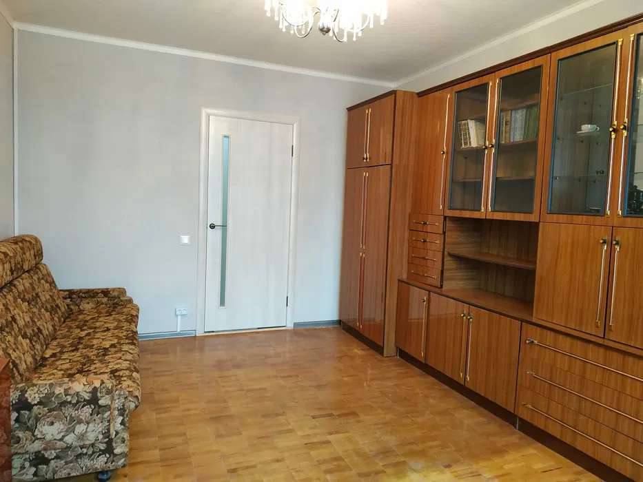 Оренда 2-кімнатної квартири 60 м², Чорнобильська вул.