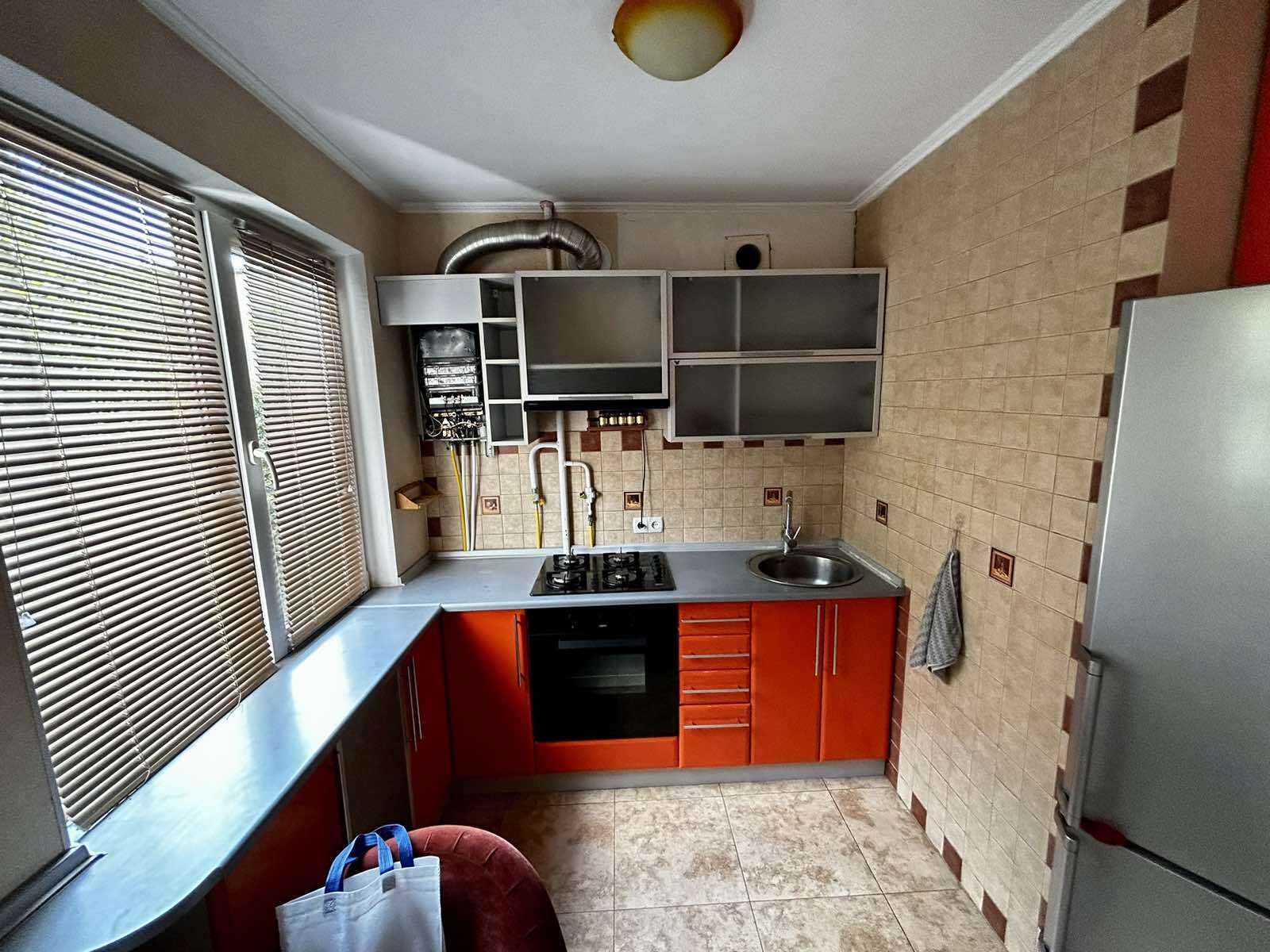 Продаж 2-кімнатної квартири 46 м², Попова вул.