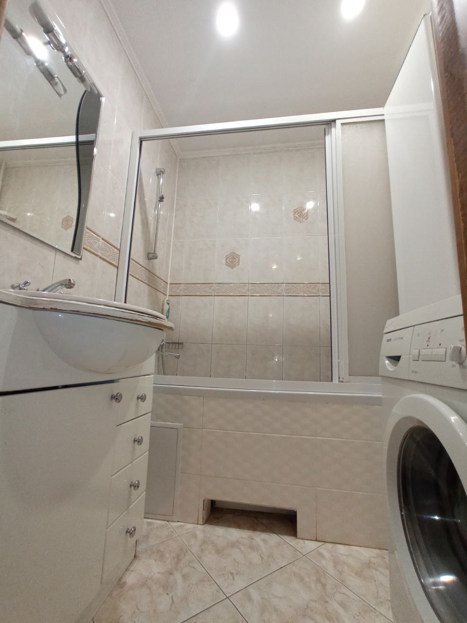 Продажа 3-комнатной квартиры 71 м², Академика Лазаренко ул., 48