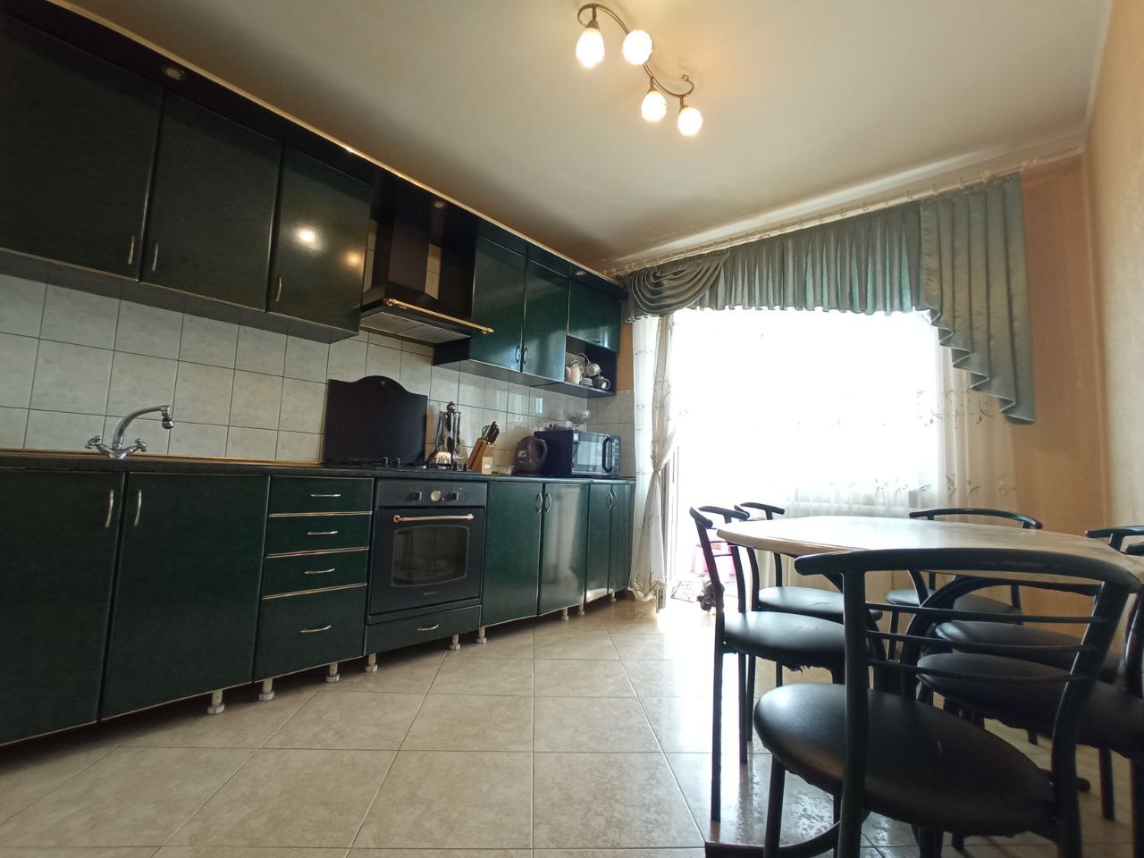 Продажа 3-комнатной квартиры 71 м², Академика Лазаренко ул., 48