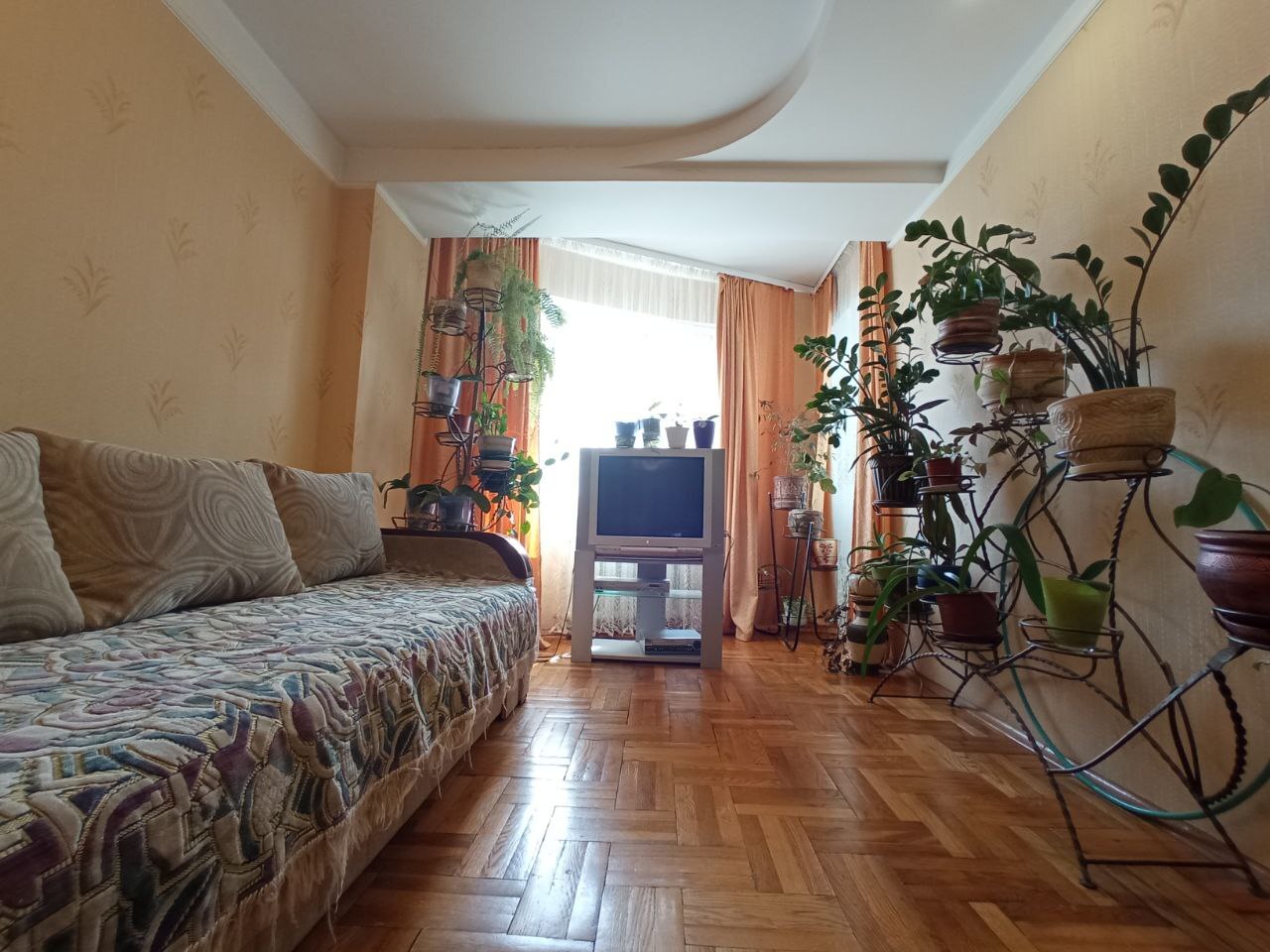 Продажа 3-комнатной квартиры 71 м², Академика Лазаренко ул., 48