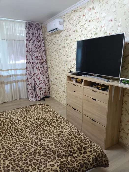 Продаж 2-кімнатної квартири 68 м², Правди просп., 41Б