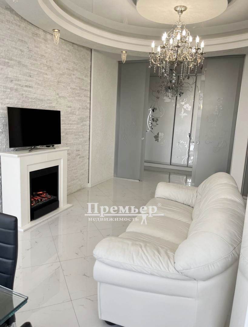 Продажа 3-комнатной квартиры 90 м², Академика Сахарова ул.