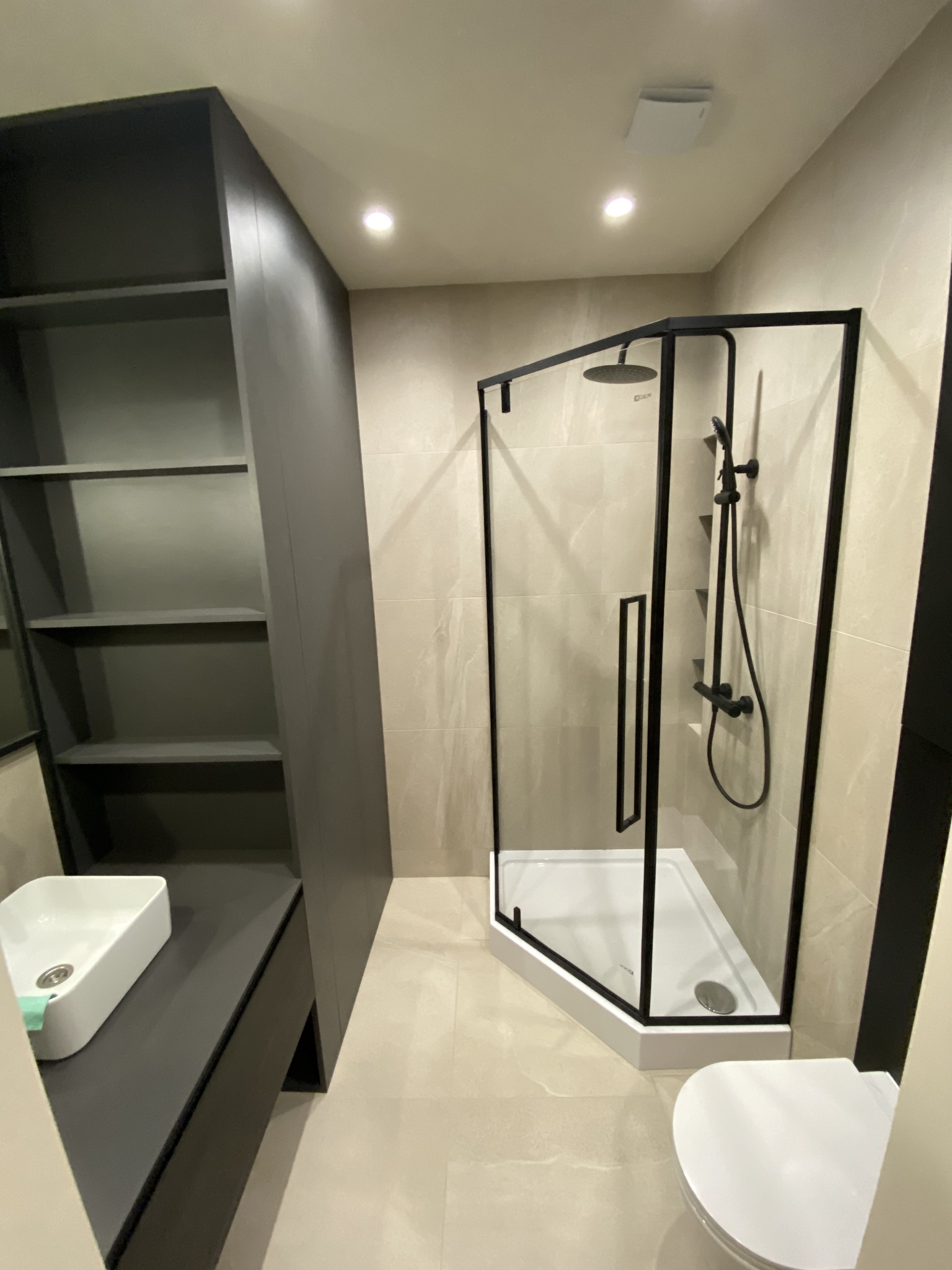 Аренда 2-комнатной квартиры 60 м², Владимира Антоновича ул., 109