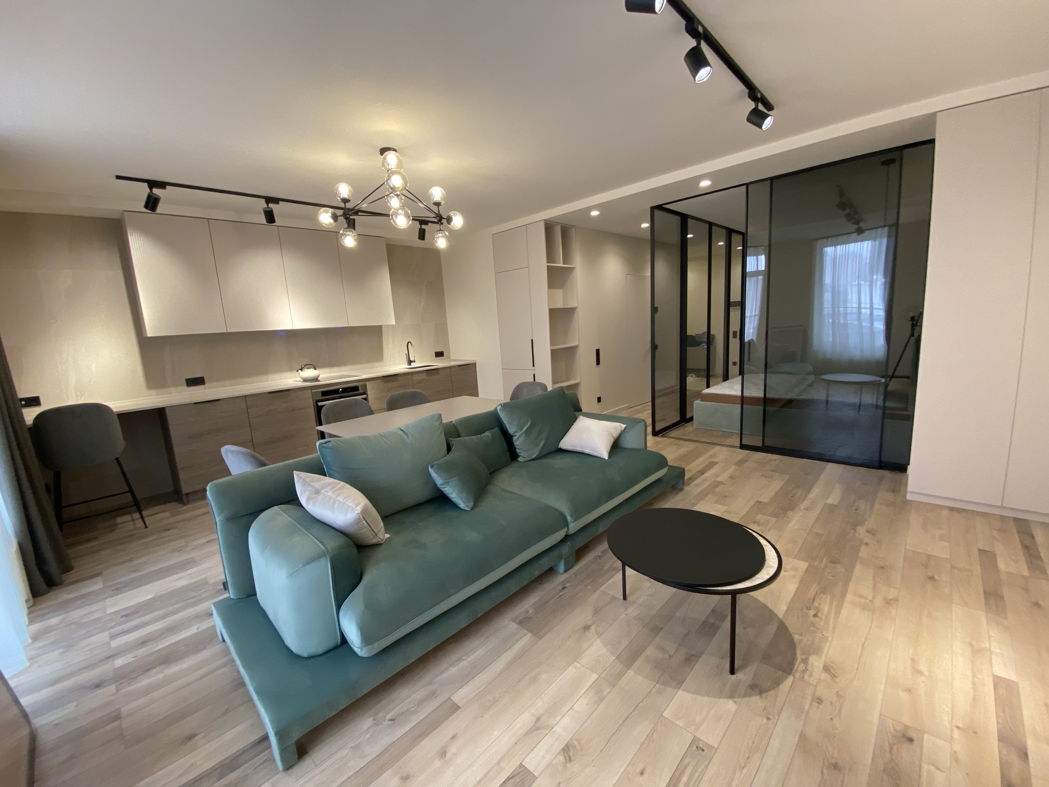 Аренда 2-комнатной квартиры 60 м², Владимира Антоновича ул., 109