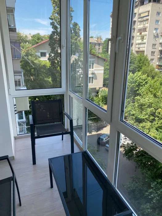 Аренда 3-комнатной квартиры 67 м², Евгения Коновальца ул., 15 К3