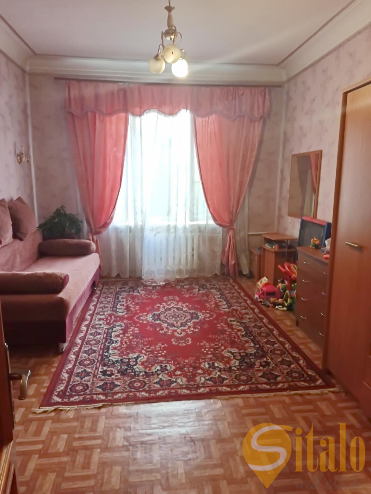 Продаж 4-кімнатної квартири 100 м², Соборний просп.
