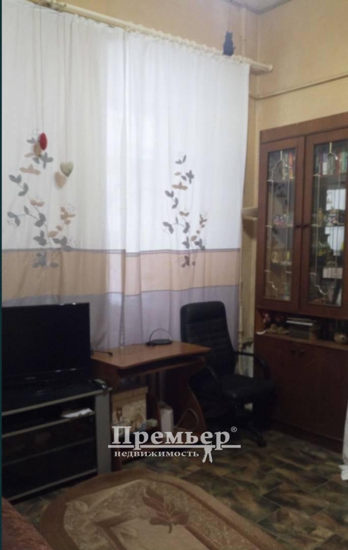 Продаж 2-кімнатної квартири 55 м², Садовая вул.