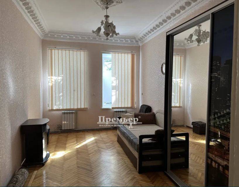 Продаж 2-кімнатної квартири 56 м², Дворянская вул.