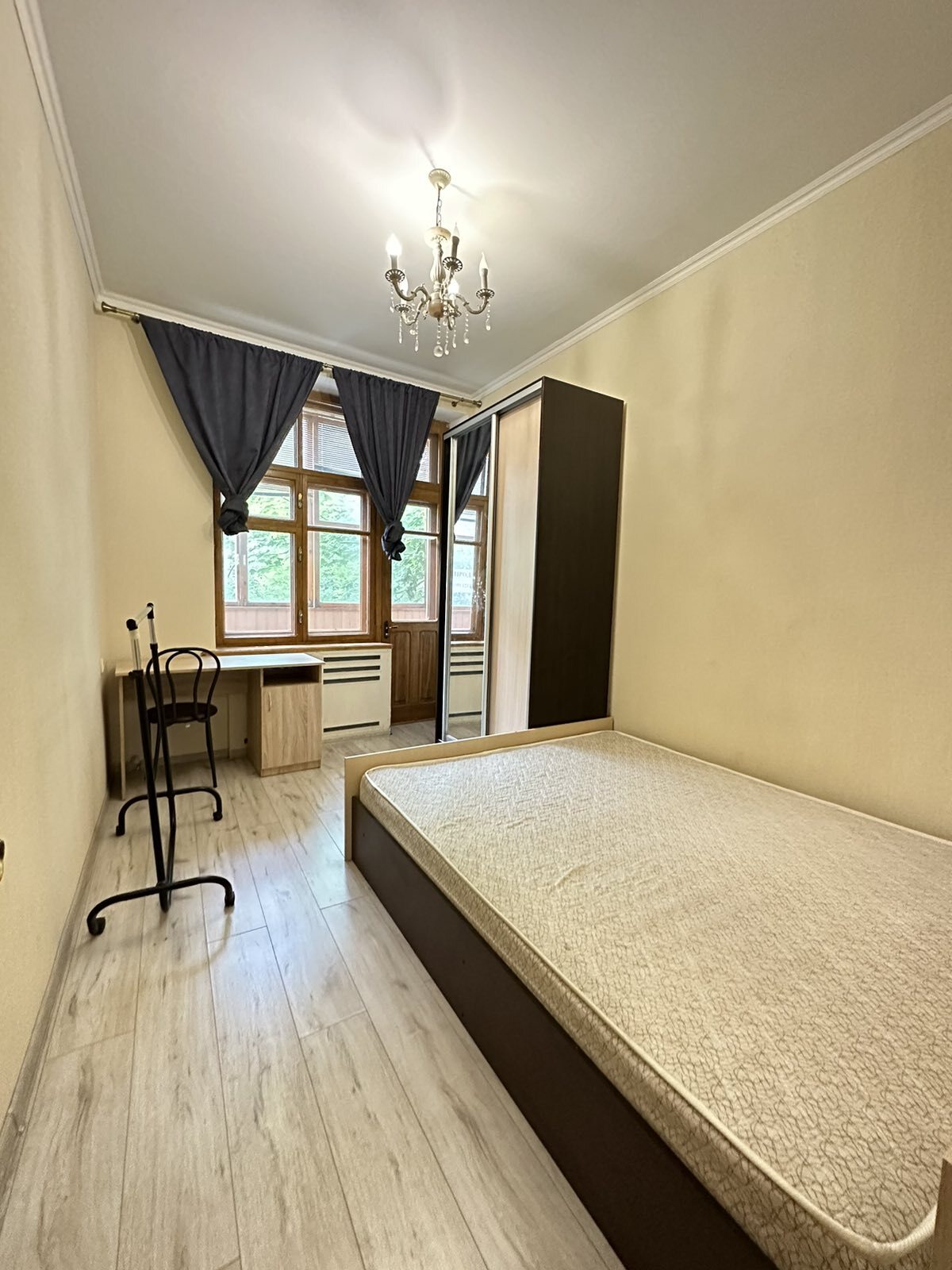 Продажа 5-комнатной квартиры 110 м², Науки просп.