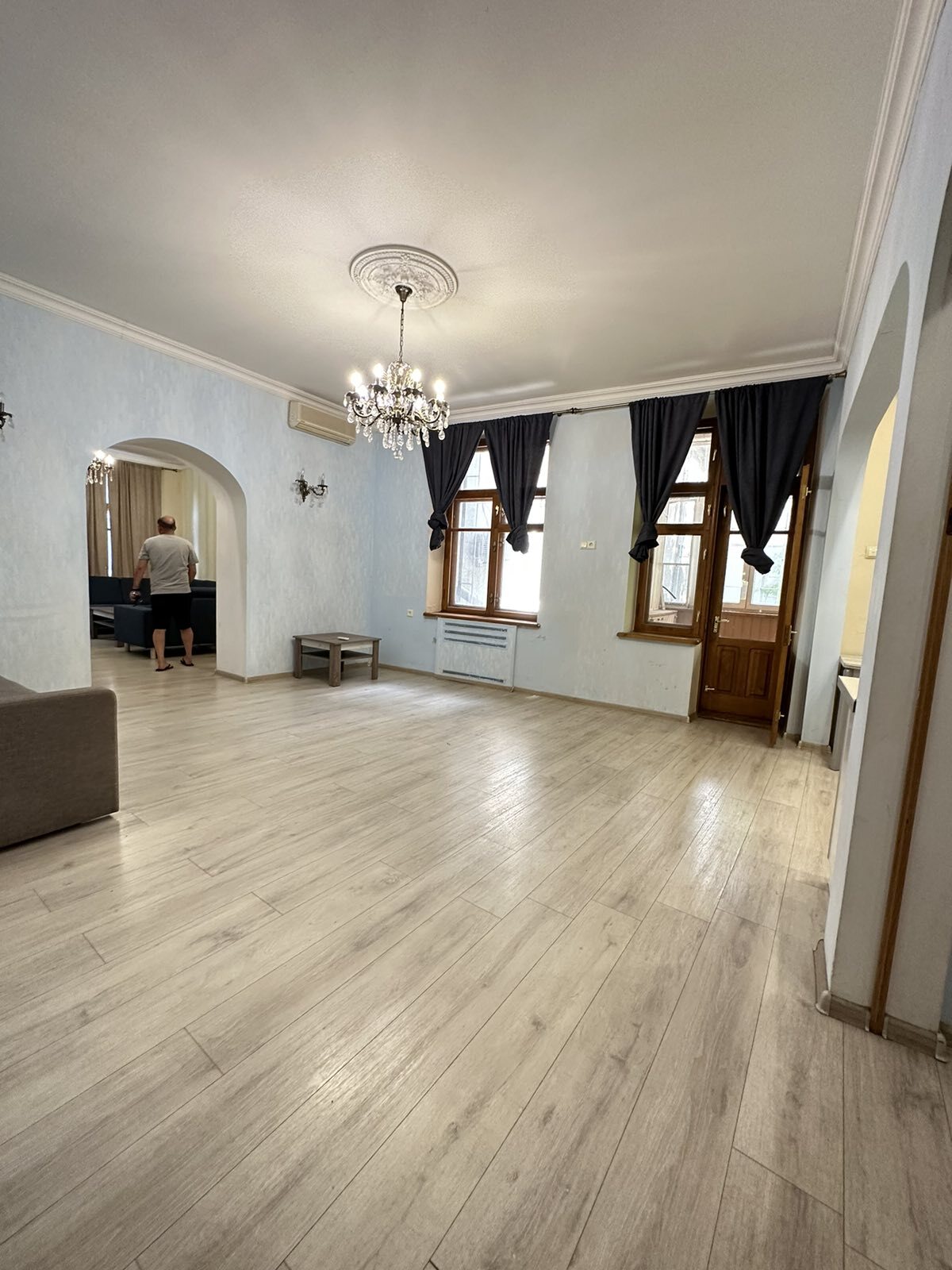 Продаж 5-кімнатної квартири 110 м², Науки просп.