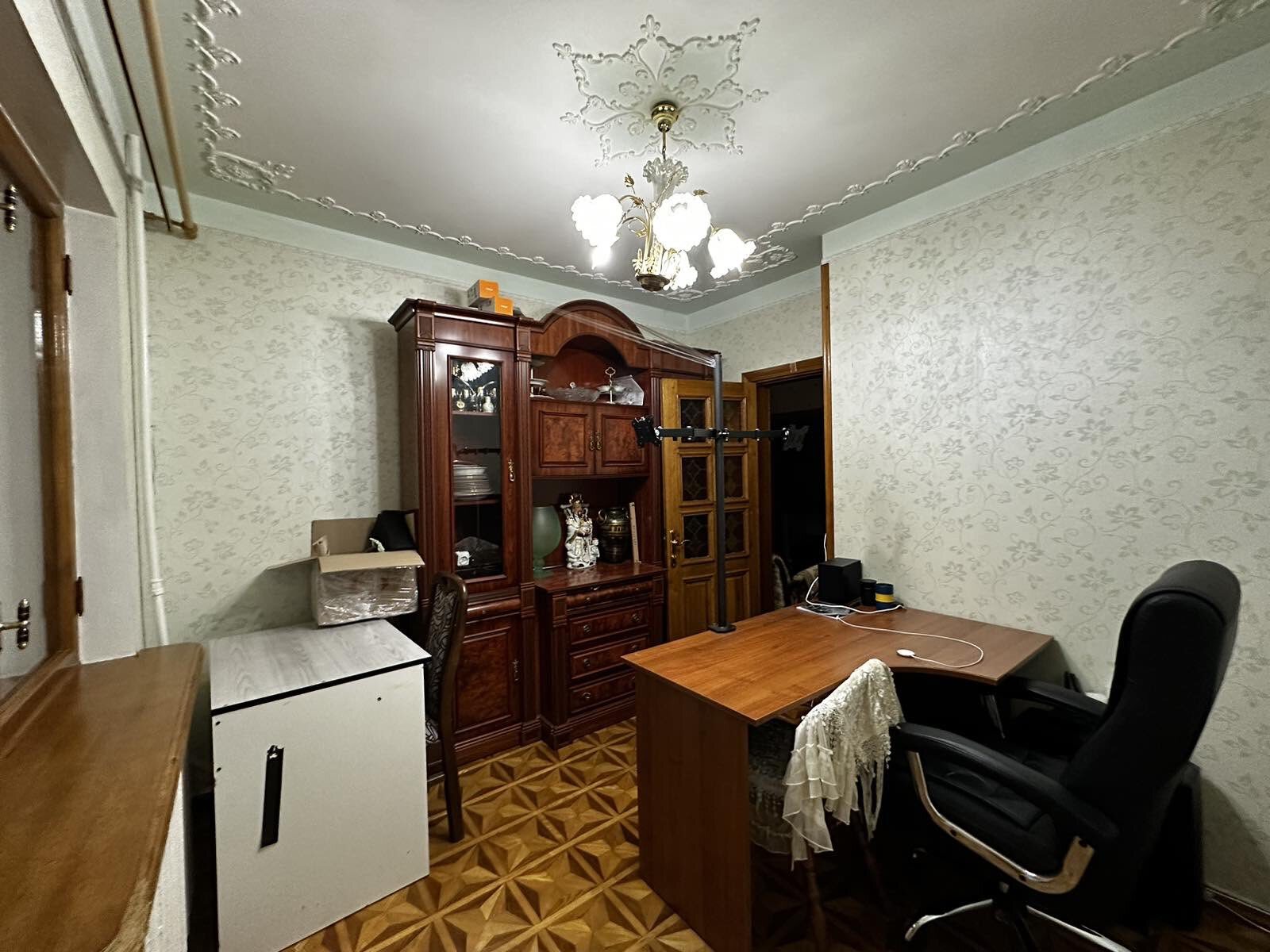Продажа 5-комнатной квартиры 130 м², Академика Глушко просп.