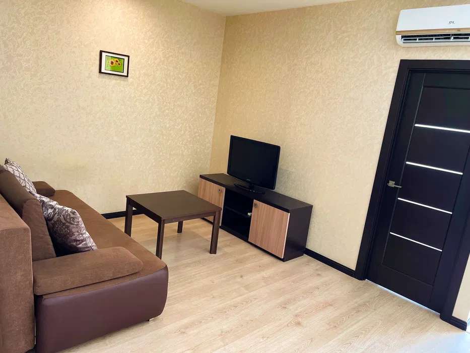 Аренда 2-комнатной квартиры 56 м², Драгоманова ул., 2Б