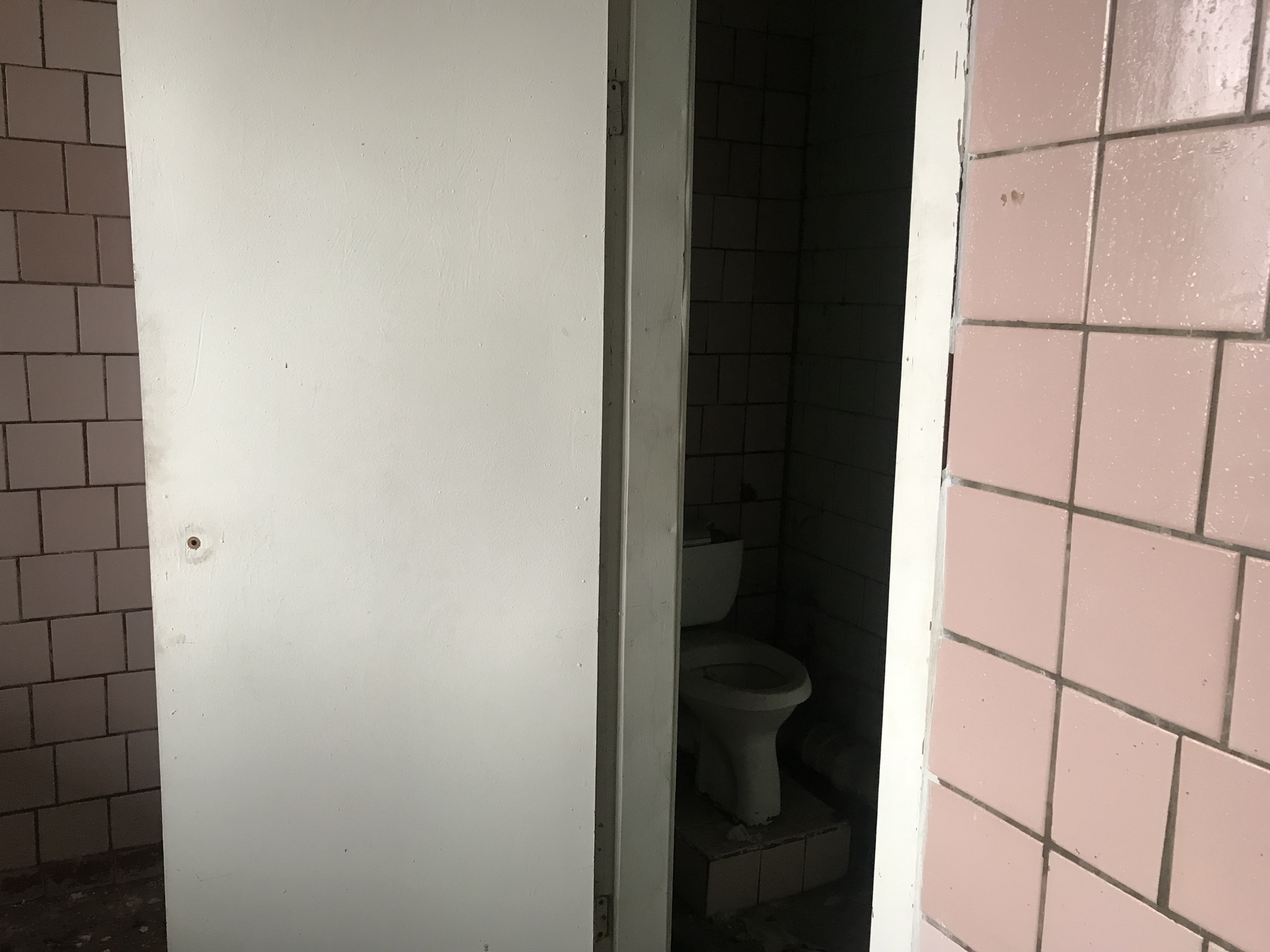 Продаж приміщення вільного призначення 2300 м², 30-и Річча Перемоги вул., 5/1
