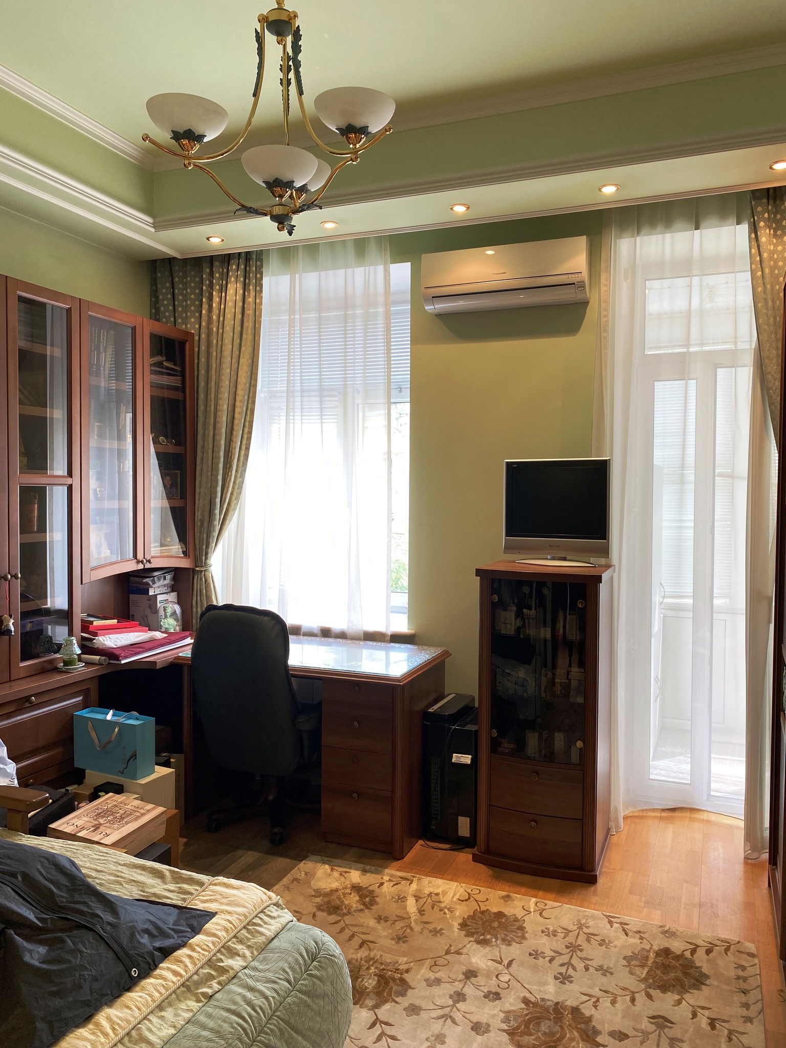 Продажа 3-комнатной квартиры 101 м², Малоподвальная ул., 12/10