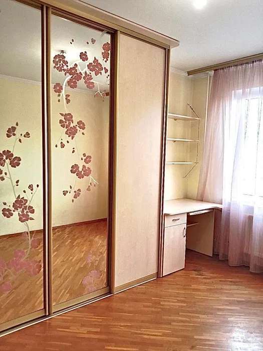 Продажа 3-комнатной квартиры 73 м², Академика Заболотного ул.