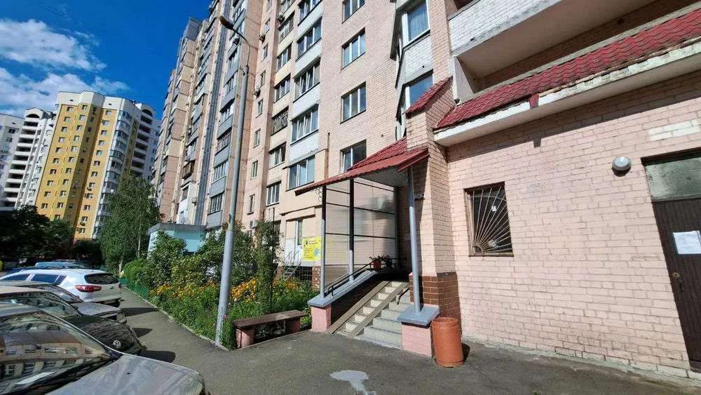 Продаж 2-кімнатної квартири 74 м², Вишняківська вул., 5-б