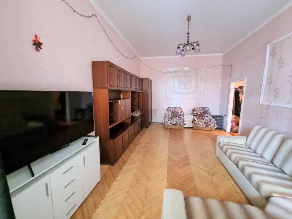 Продажа 1-комнатной квартиры 60 м², Саксаганского ул., 113