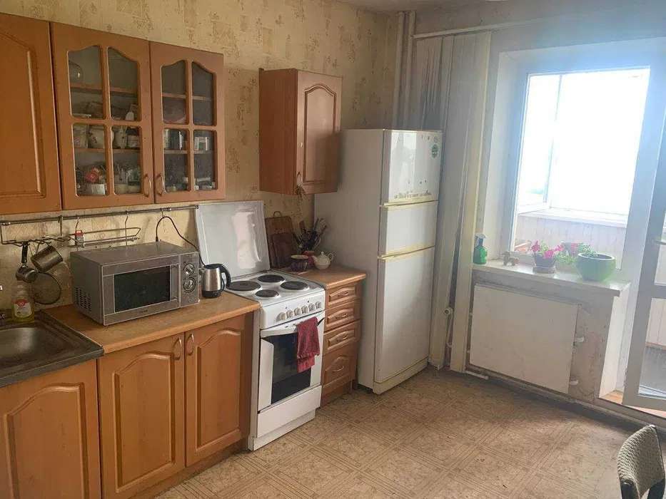 Аренда 1-комнатной квартиры 42 м², Ревуцкого ул., 42А