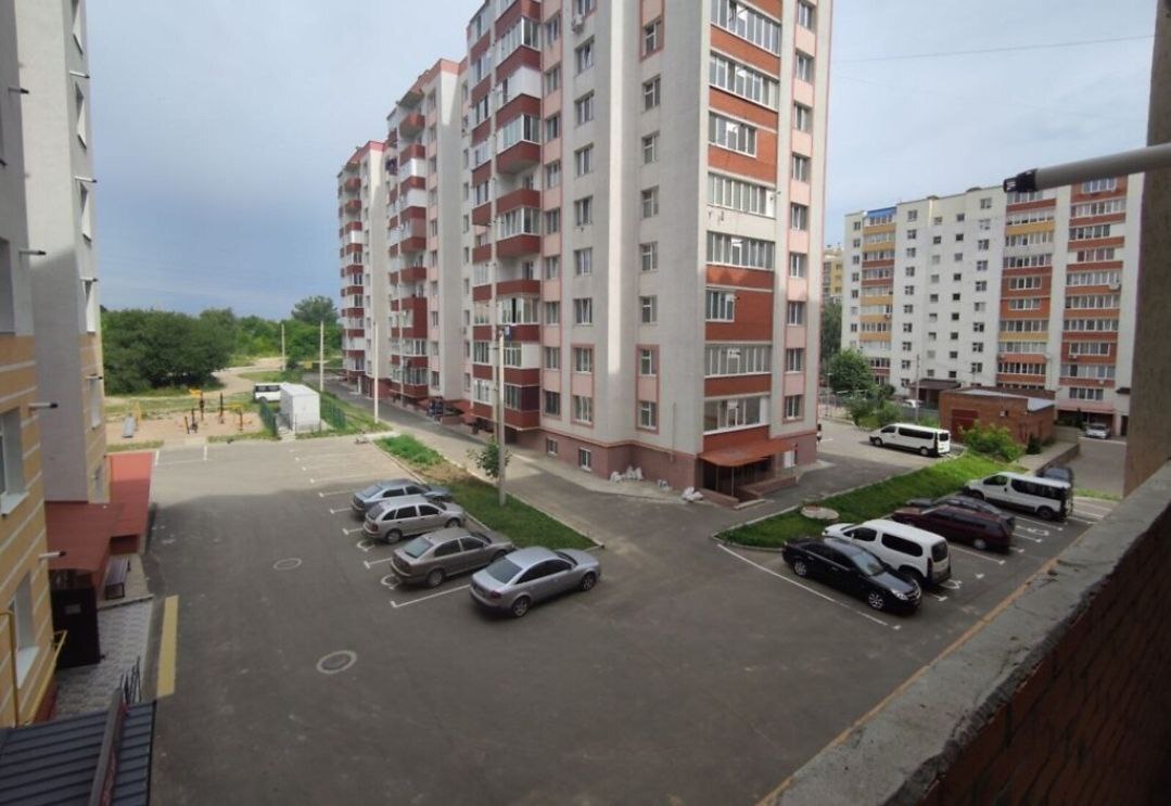Продаж 1-кімнатної квартири 51 м², Озерна вул.