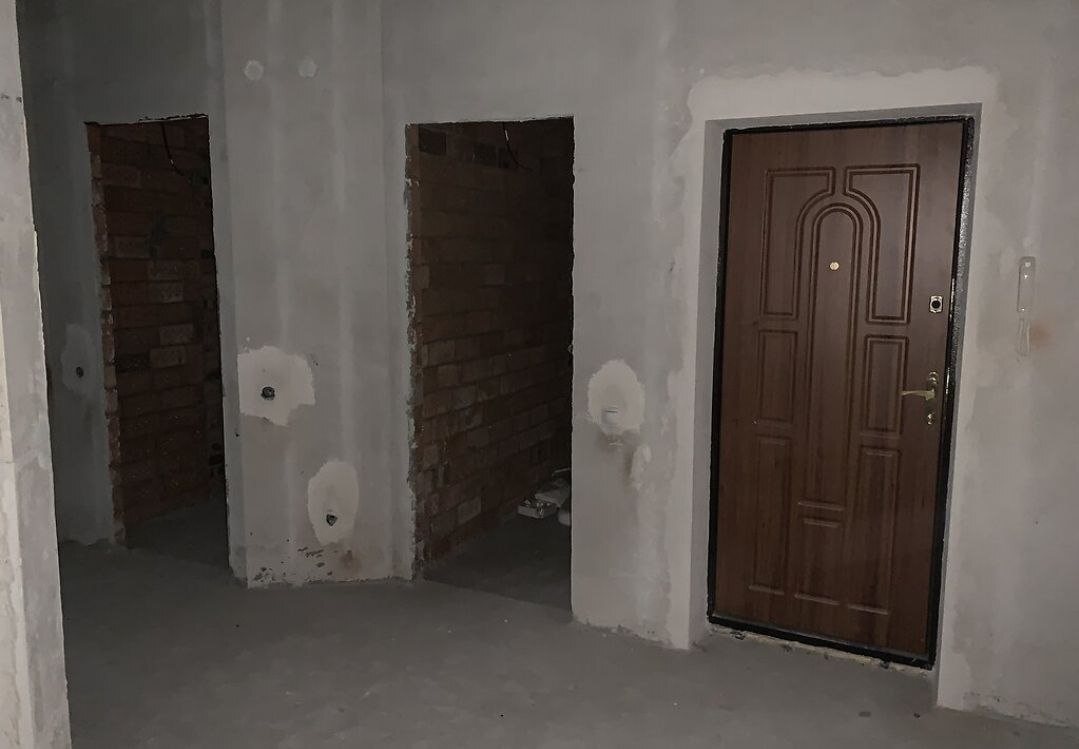 Продажа 2-комнатной квартиры 76 м², Строителей ул.