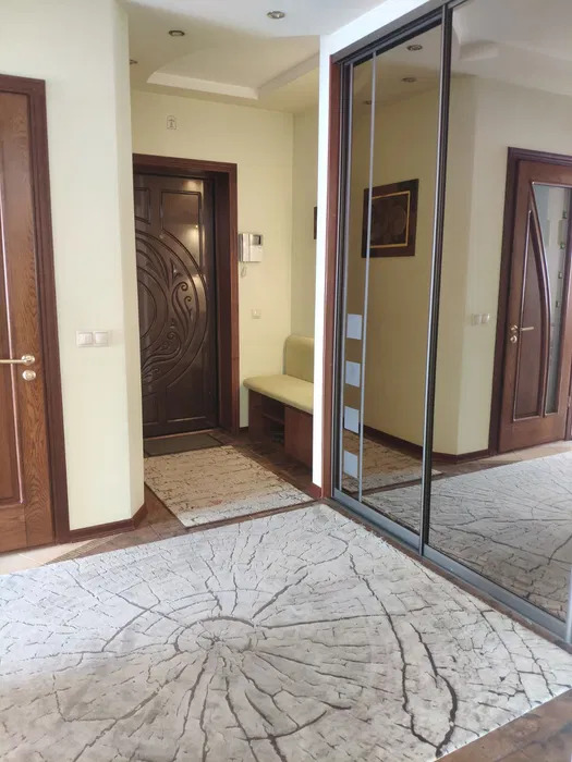 Аренда 3-комнатной квартиры 97 м², Проскуровская ул.