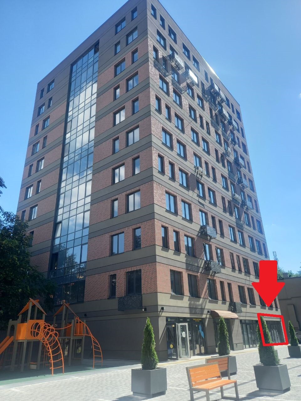 Оренда комерції 47 м², Троїцька вул., 5