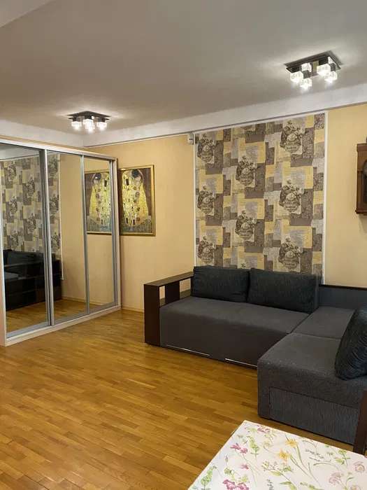 Оренда 2-кімнатної квартири 45 м², Лейпцизька вул.