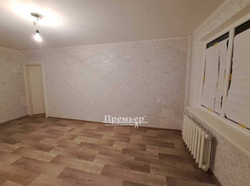 Продаж 4-кімнатної квартири 65 м², Петрова Генерала вул.