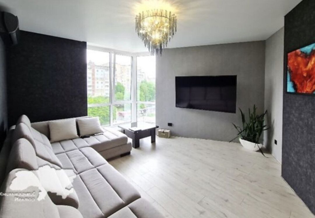 Продажа 2-комнатной квартиры 61 м², Панаса Мирного ул.