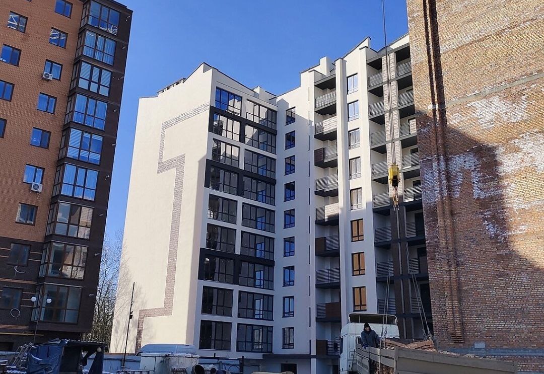 Продажа 3-комнатной квартиры 86.8 м², Довженко ул.