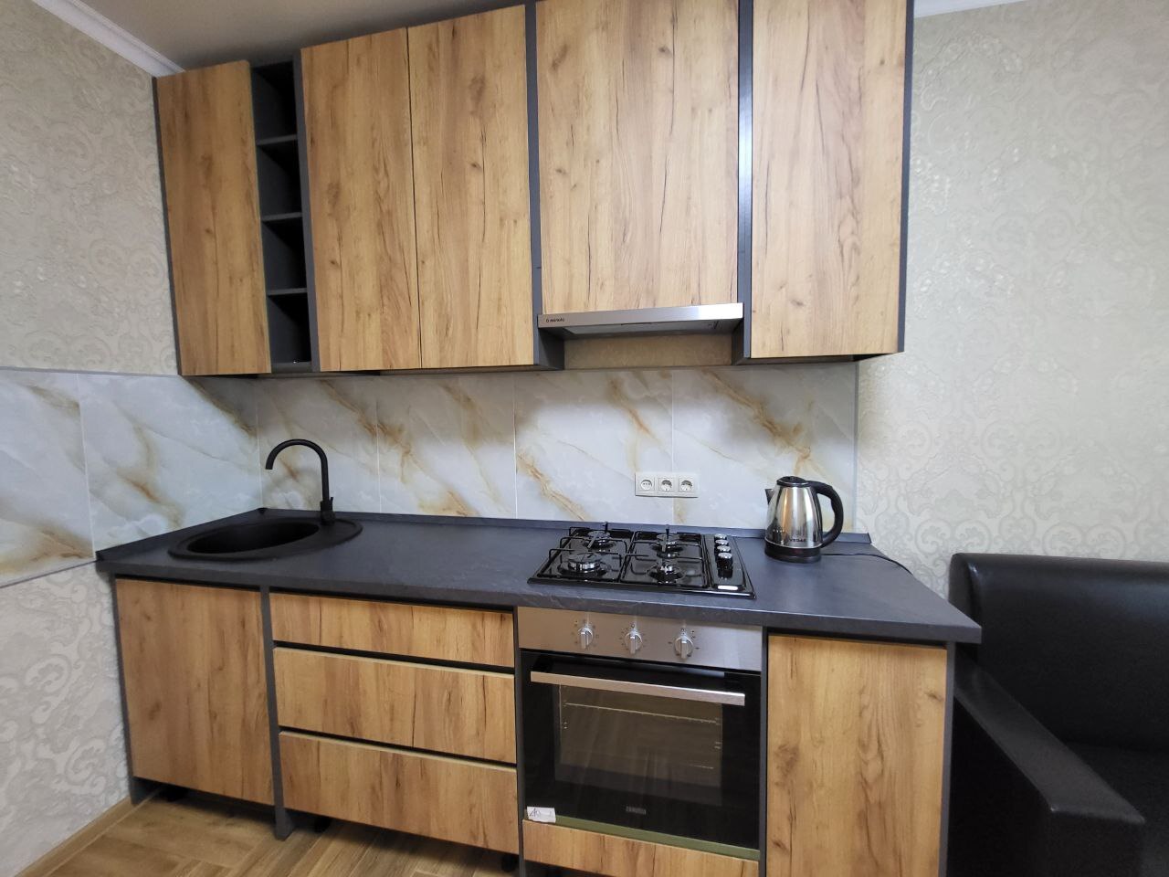 Продаж 1-кімнатної квартири 49 м², Академіка Сахарова вул.