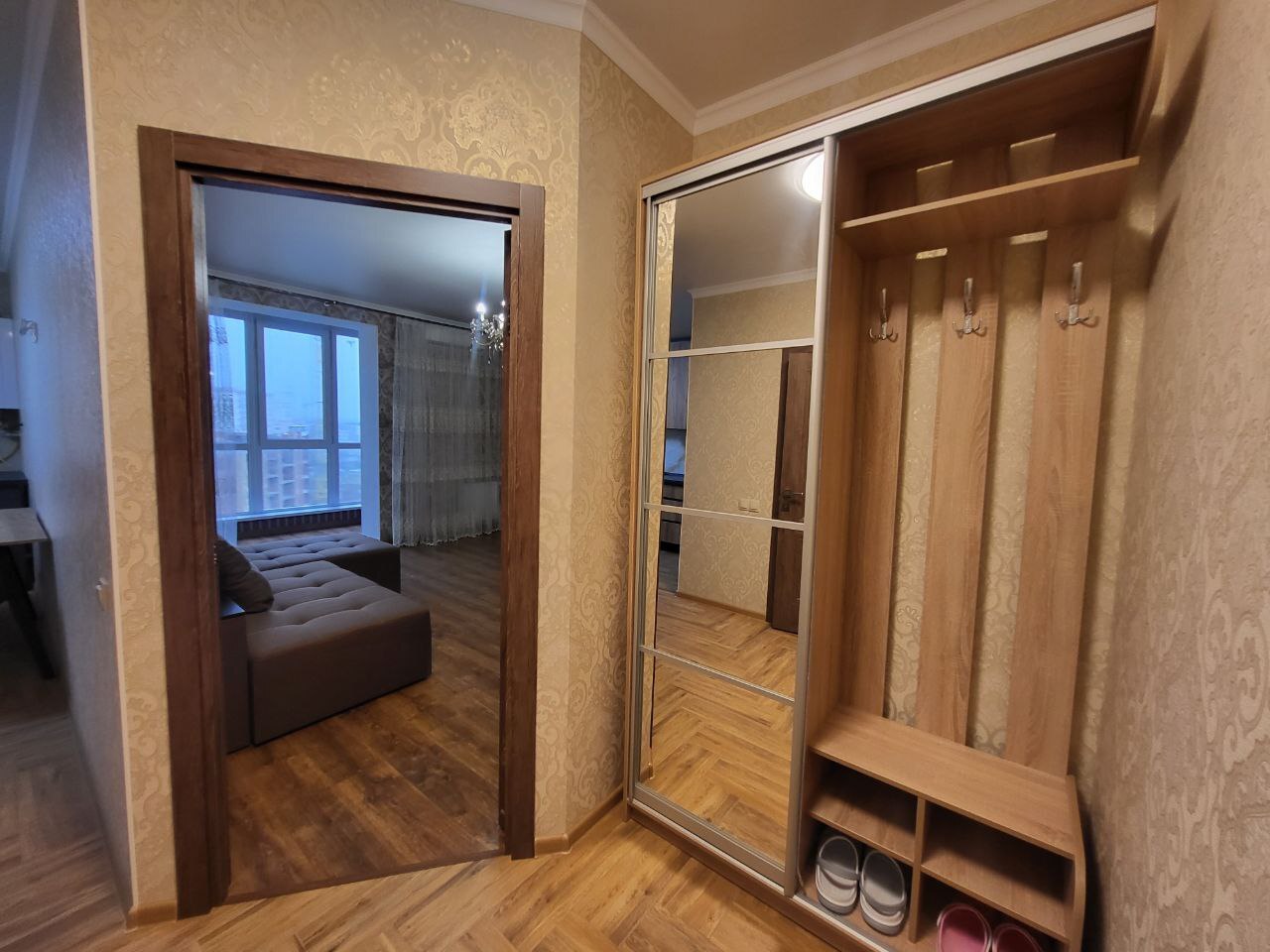 Продаж 1-кімнатної квартири 49 м², Академіка Сахарова вул.
