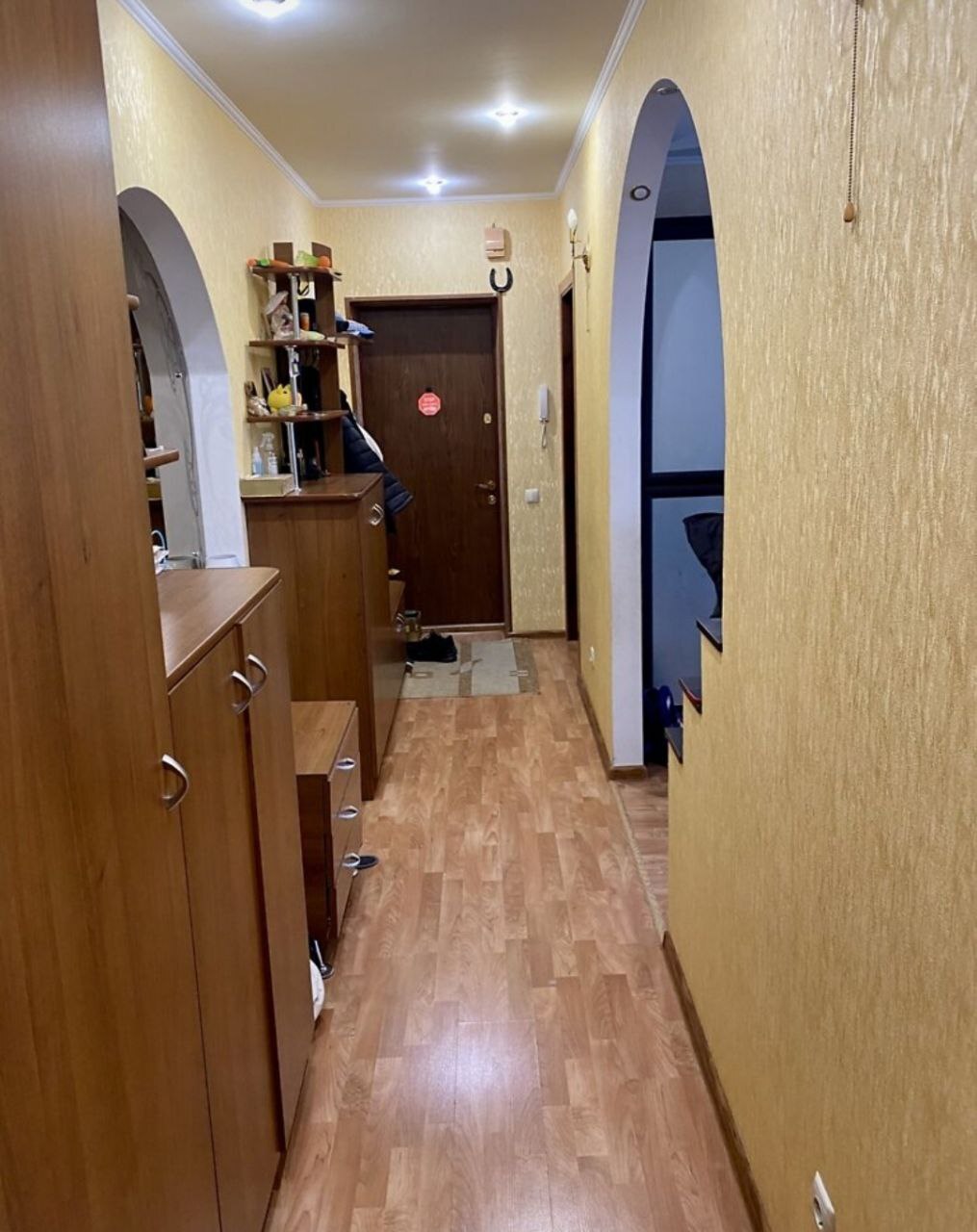 Продажа 3-комнатной квартиры 71 м², Озерная ул.